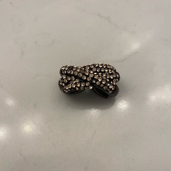 Rose gold ring size 7 - size can extend as backing has elastic - beautiful ring - Picture 3 of 3